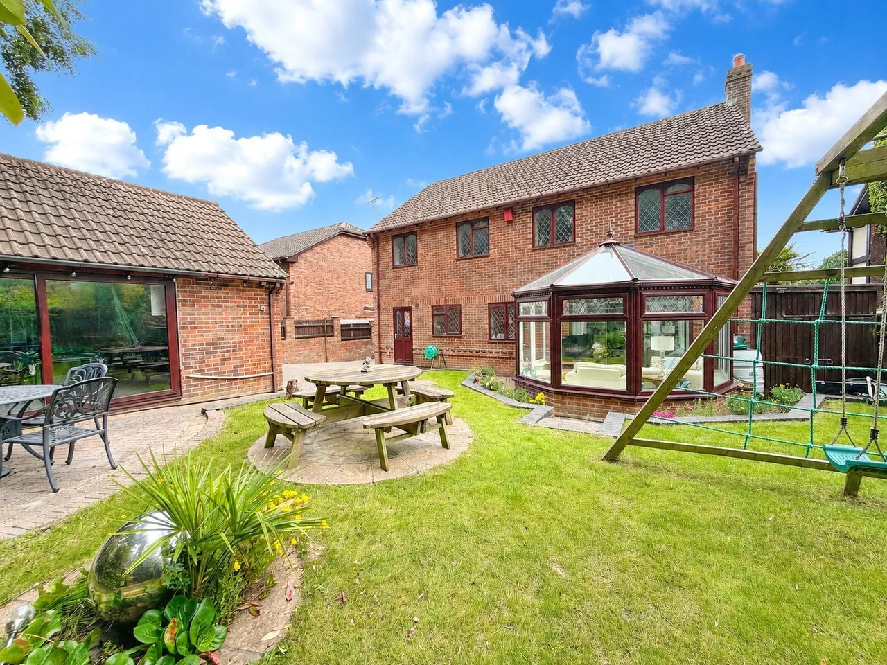 Loders Close, West Canford Heath, BH17, photo 4