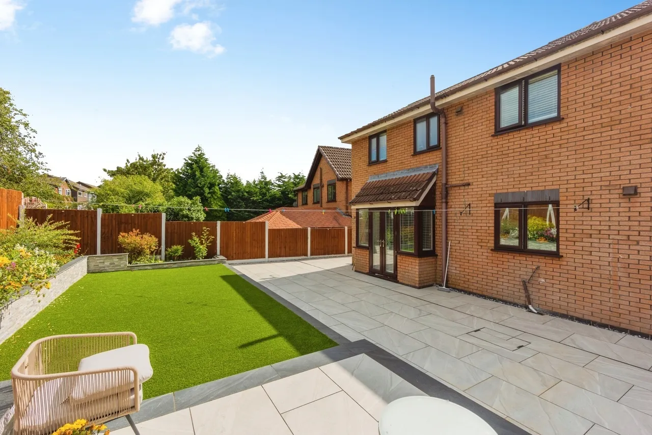 Highfield Glen, Ashton-under-Lyne, Greater Manchester, OL6, photo 21