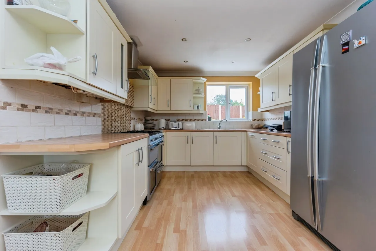 Highfield Glen, Ashton-under-Lyne, Greater Manchester, OL6, photo 9
