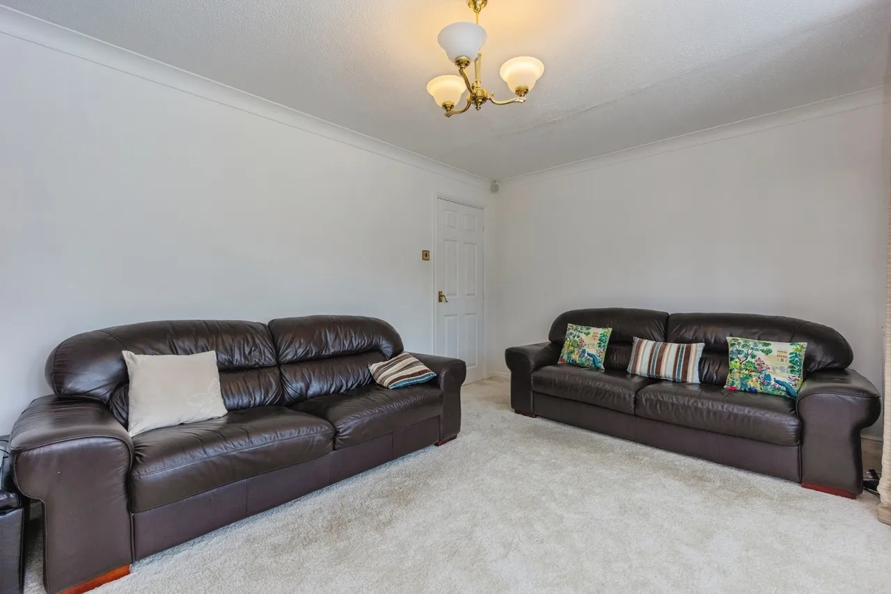 Highfield Glen, Ashton-under-Lyne, Greater Manchester, OL6, photo 5