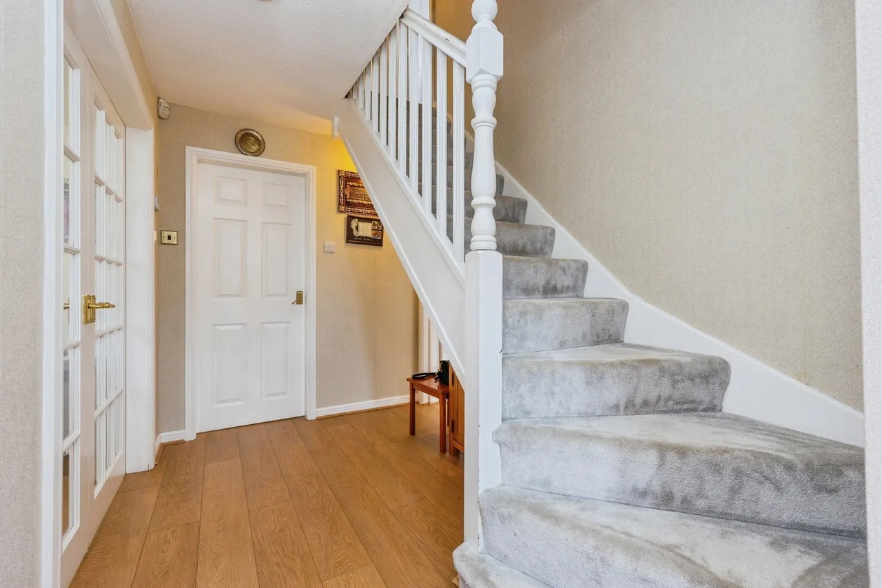Highfield Glen, Ashton-under-Lyne, Greater Manchester, OL6, photo 3