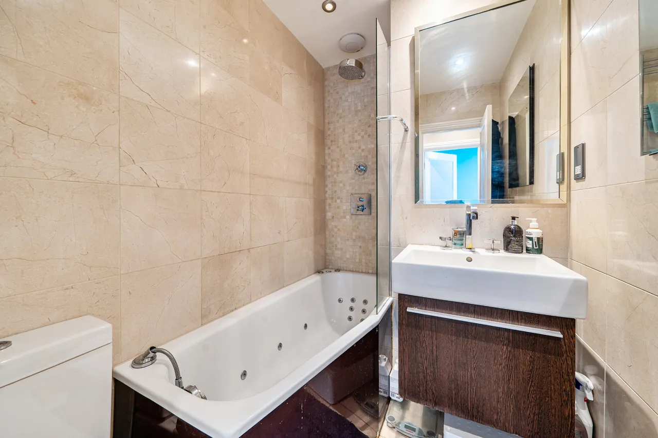 Flat 2, 56 Penywern Road, London, photo 12