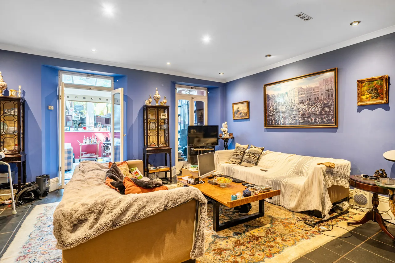 Flat 2, 56 Penywern Road, London, photo 9