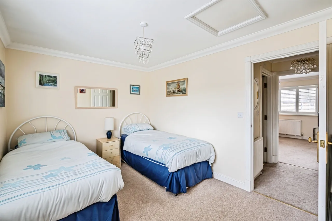 Long Beach Close, Eastbourne, BN23, photo 14