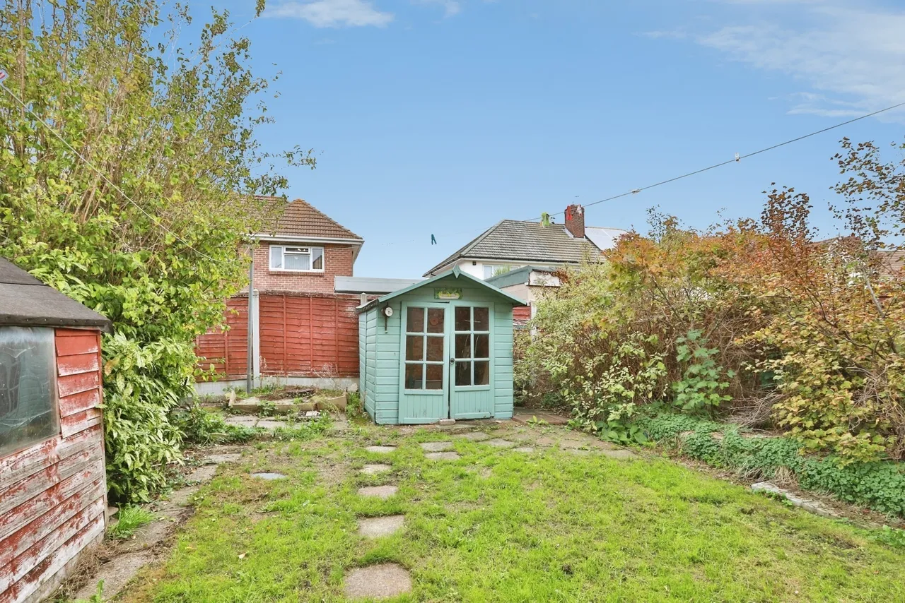 Solly Close, Poole, BH12, photo 2