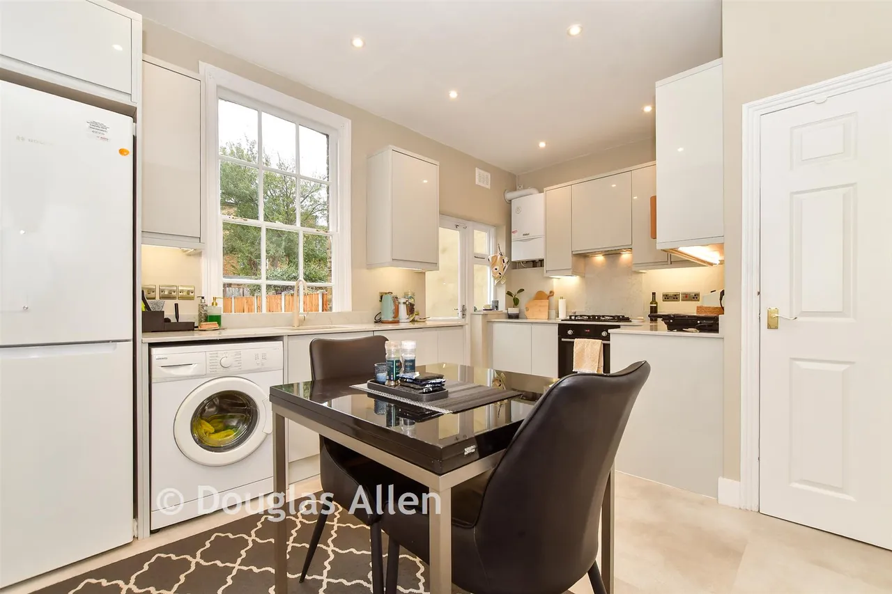 Granleigh Road, London, E11, photo 3