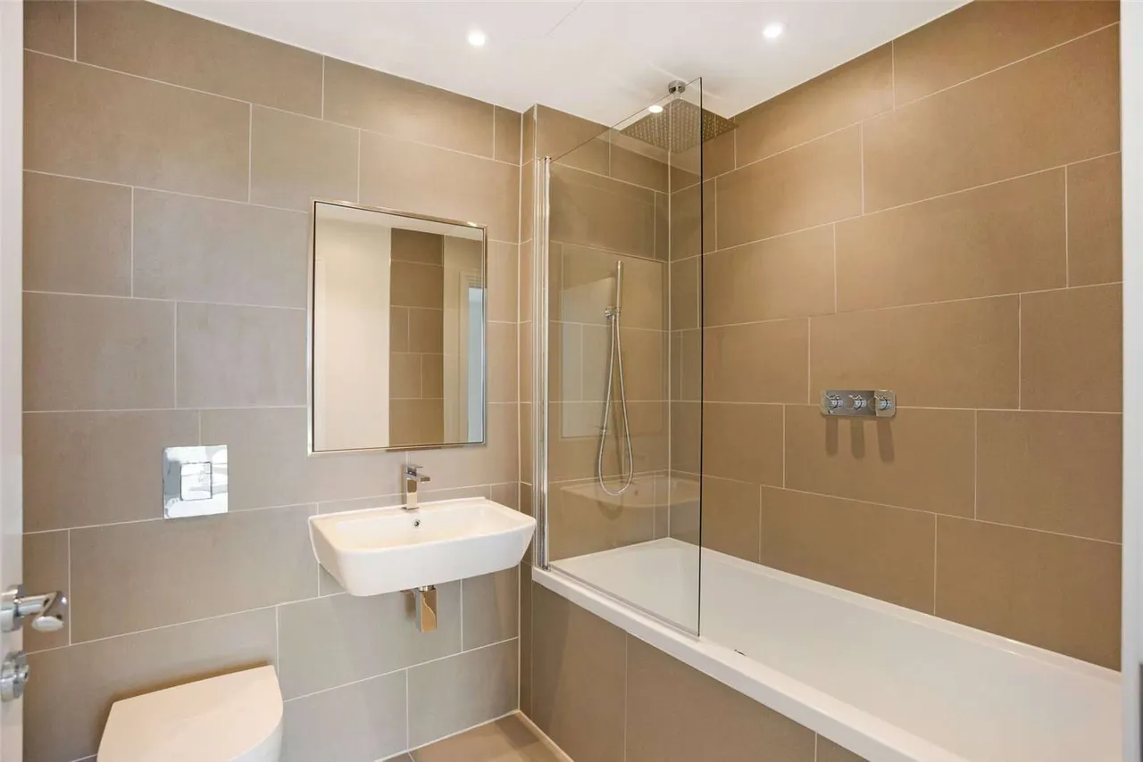The Claves, 27 Inglis Way, Millbrook Park, London, NW7 1TP, photo 8