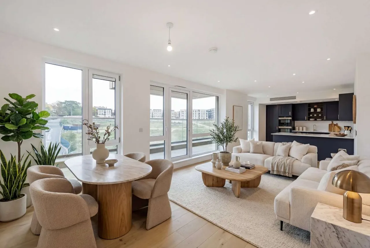 The Claves, 27 Inglis Way, Millbrook Park, London, NW7 1TP, photo 2