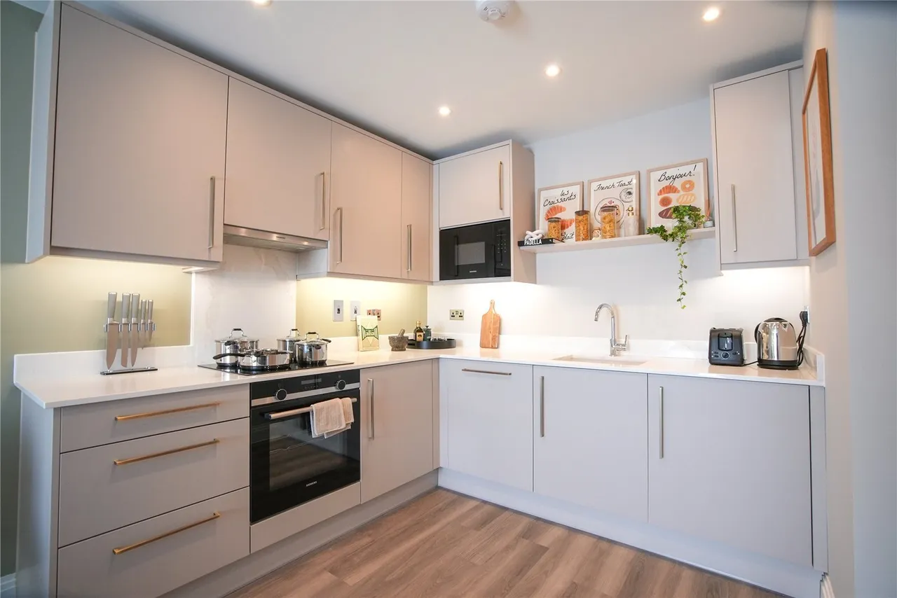 Brook House, Tonbridge, TN9, photo 2