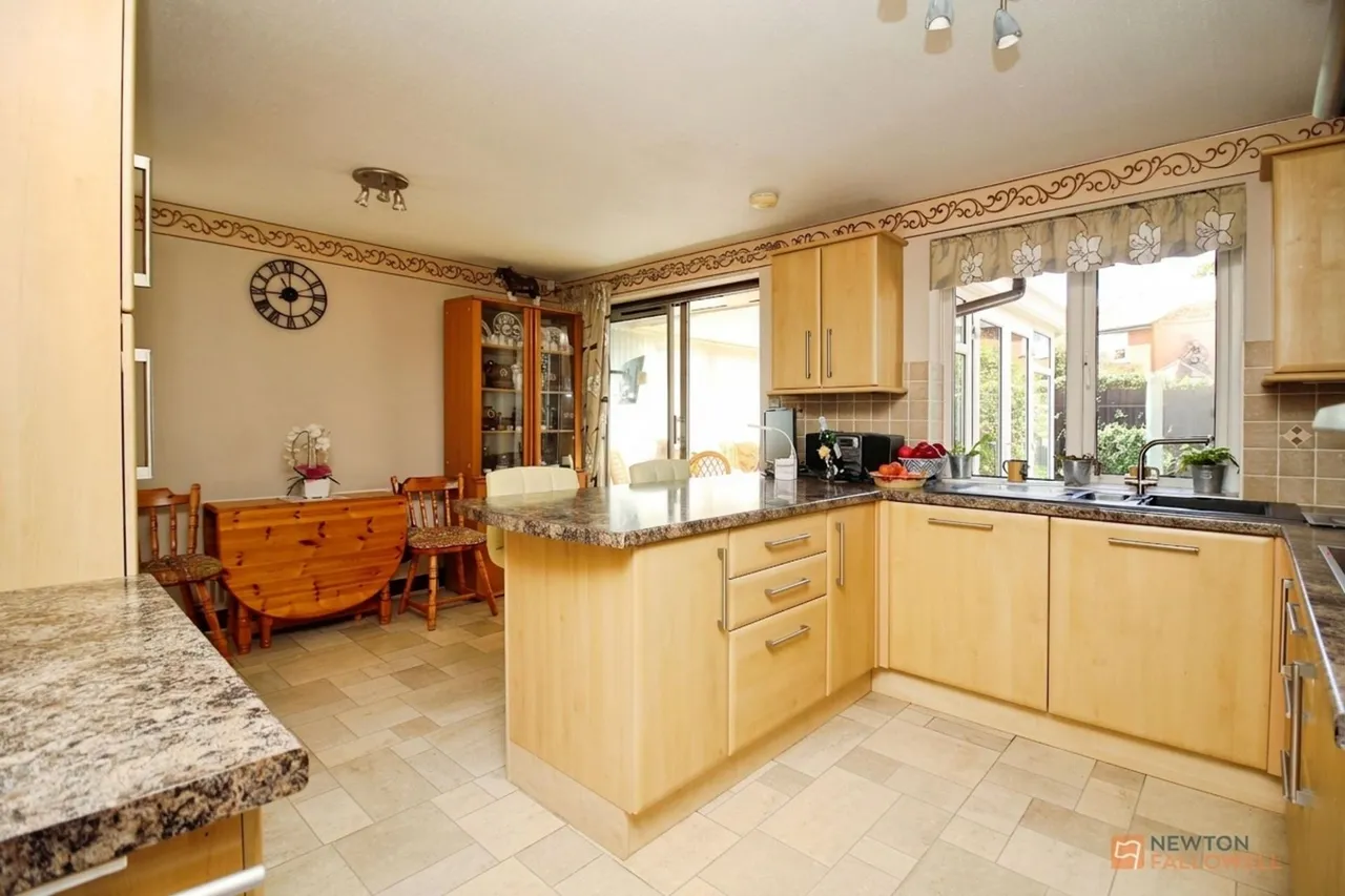 Rupert Crescent, Queniborough, LE7, photo 10