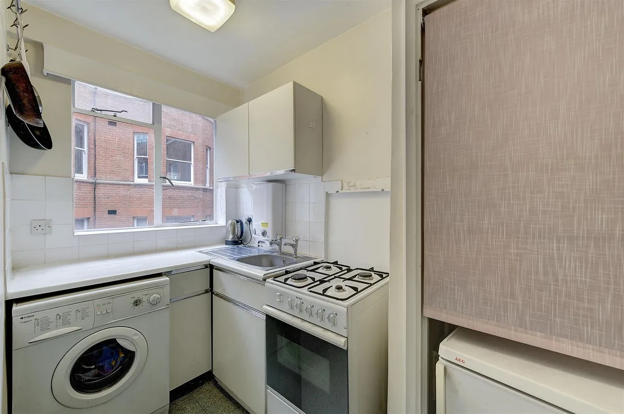 Buckingham Gate, London SW1E 6PA, photo 4