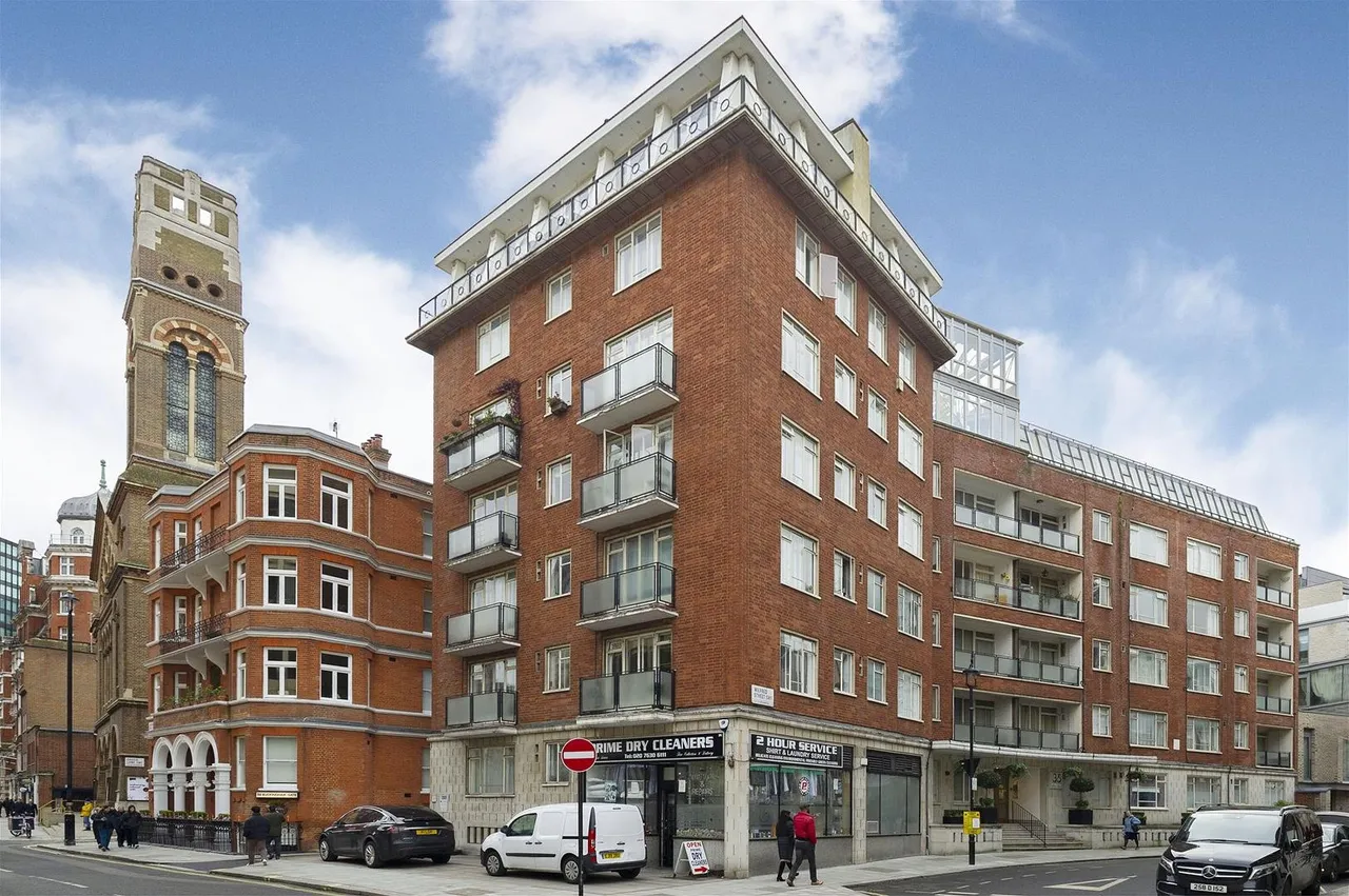 Buckingham Gate, London SW1E 6PA, photo 3