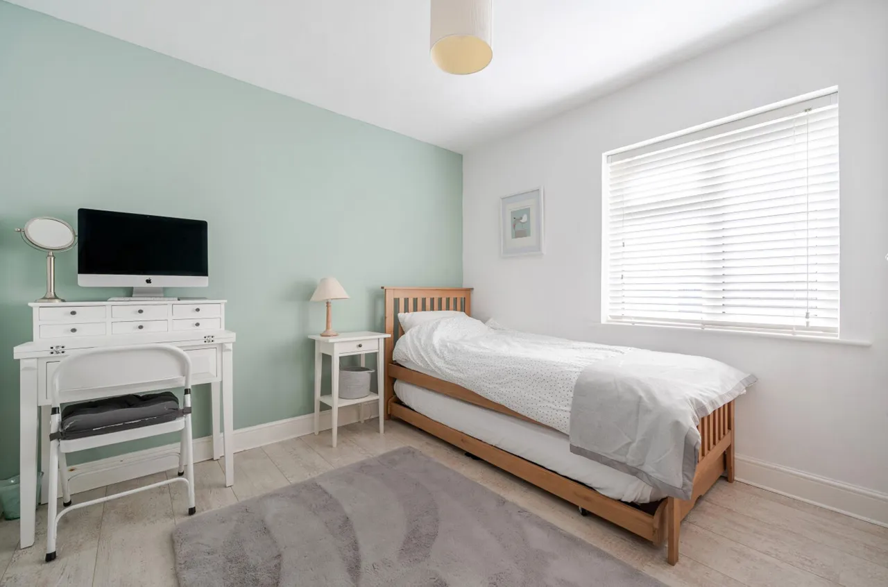 Garden Avenue, Bracklesham Bay, PO20, photo 10