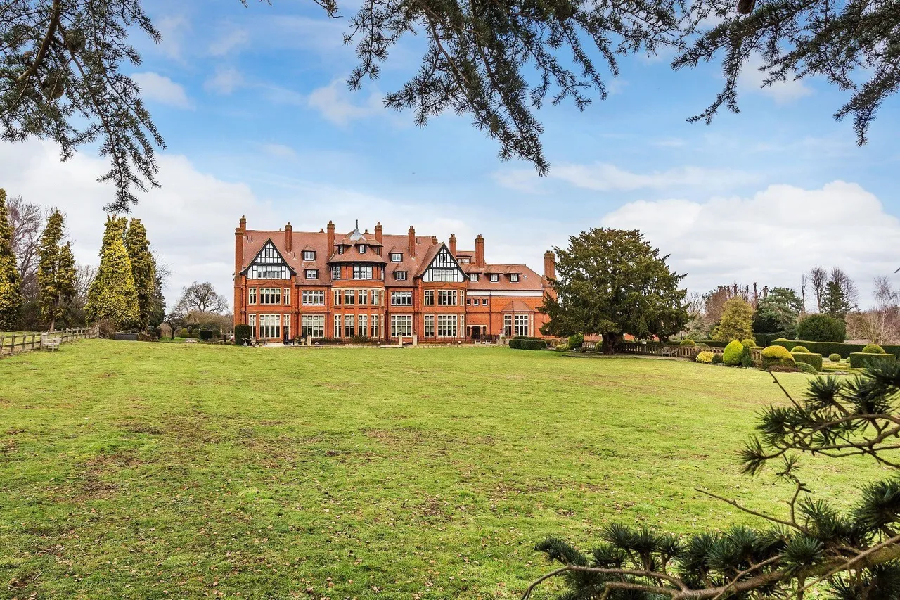 Ockham Lane, Cobham, KT11, photo 54