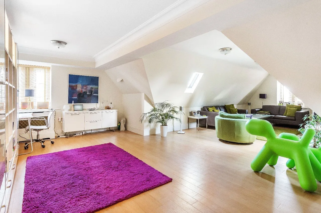 Ockham Lane, Cobham, KT11, photo 18