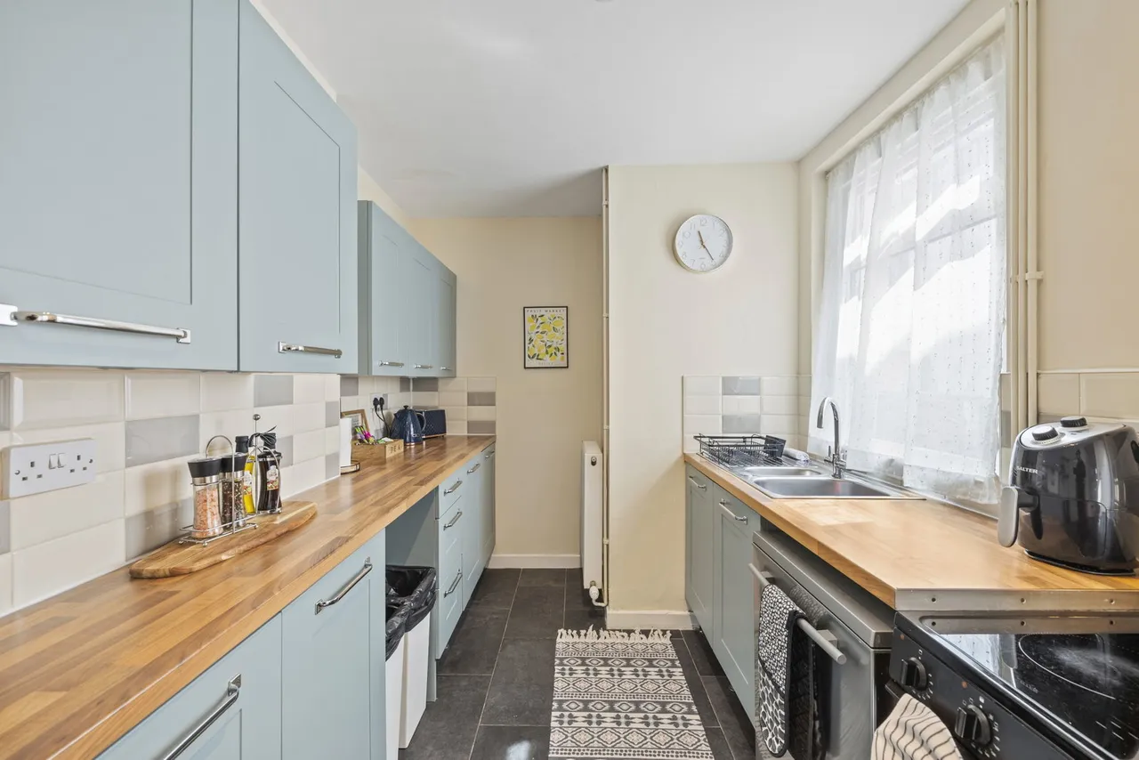 Chesshyre Street, Brynmill, SA2, photo 7