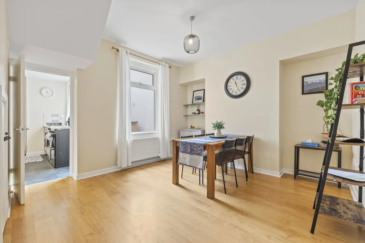 Chesshyre Street, Brynmill, SA2, photo 5