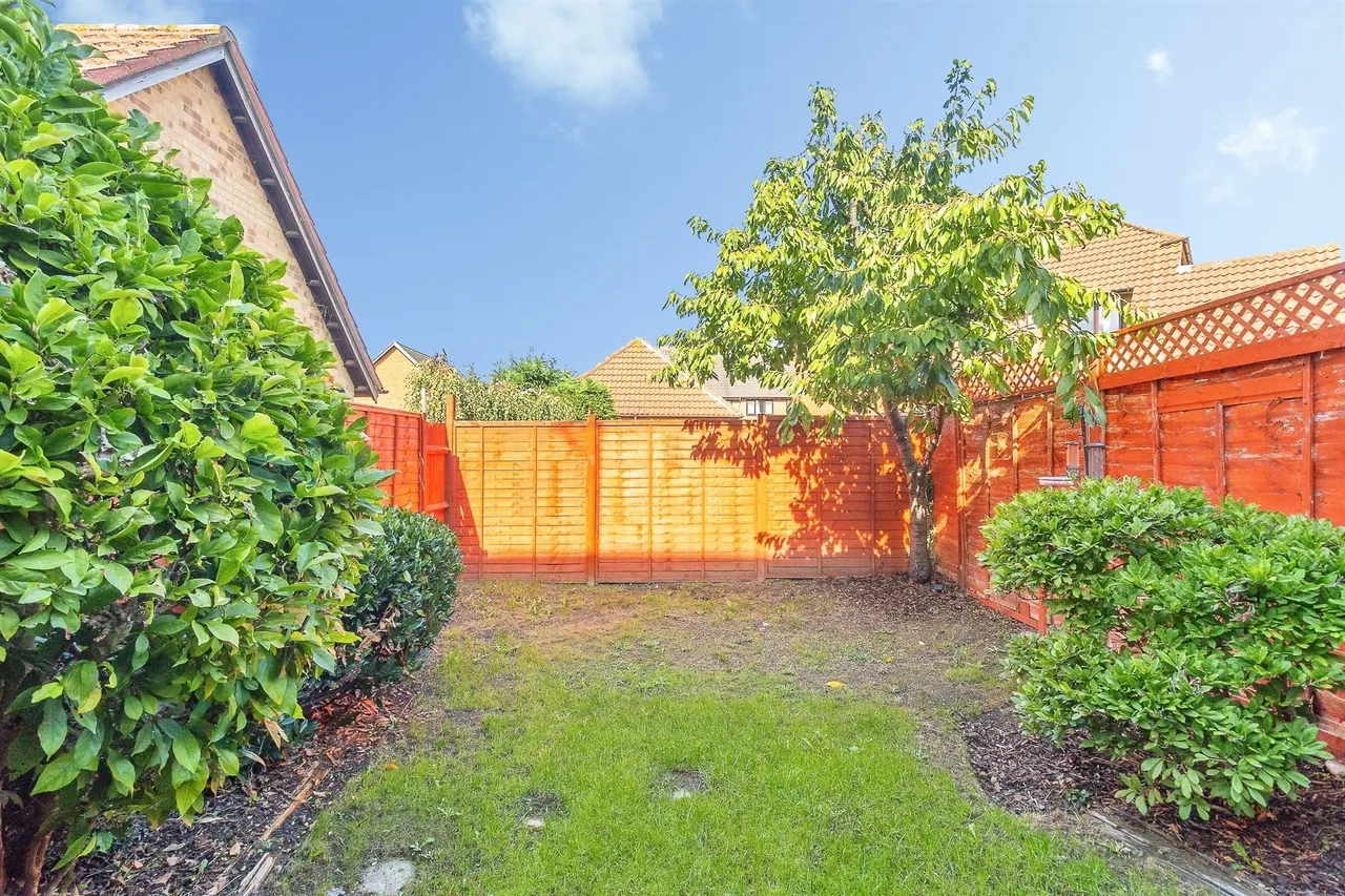 Isaacson Drive, Wavendon Gate, MK7, photo 18