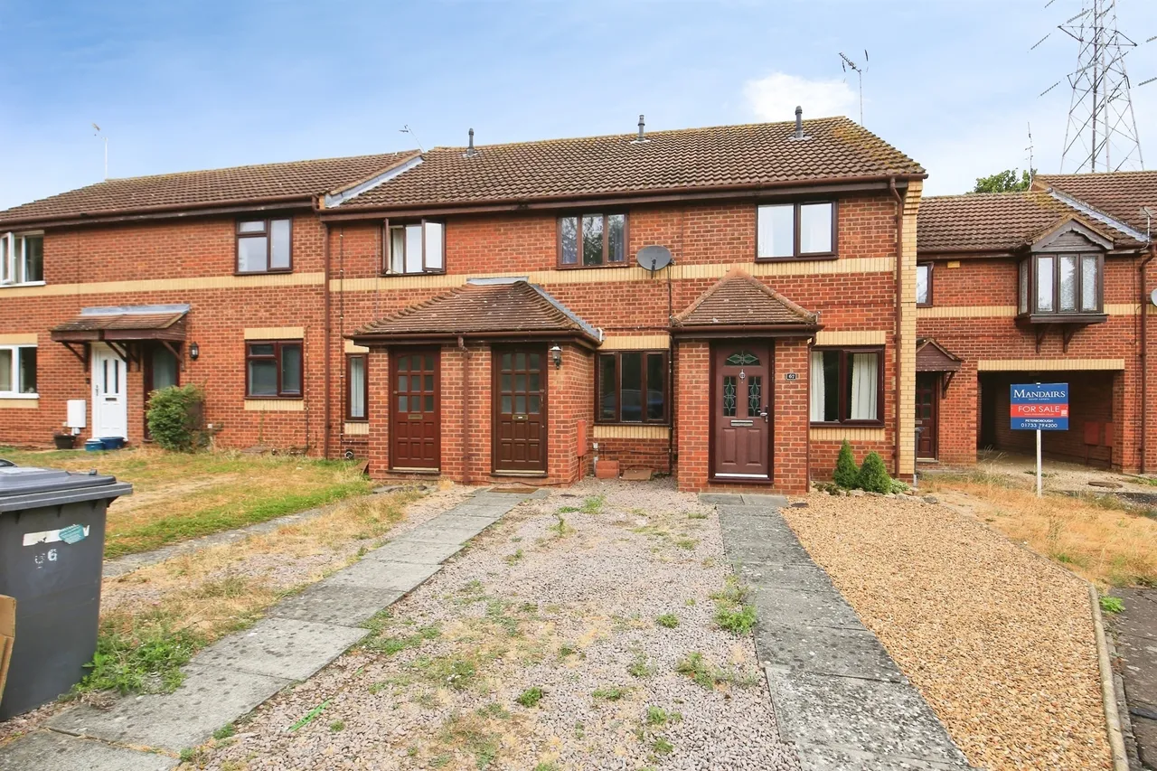 2 bed house for sale, Farriers Court, Orton Longueville, PE2