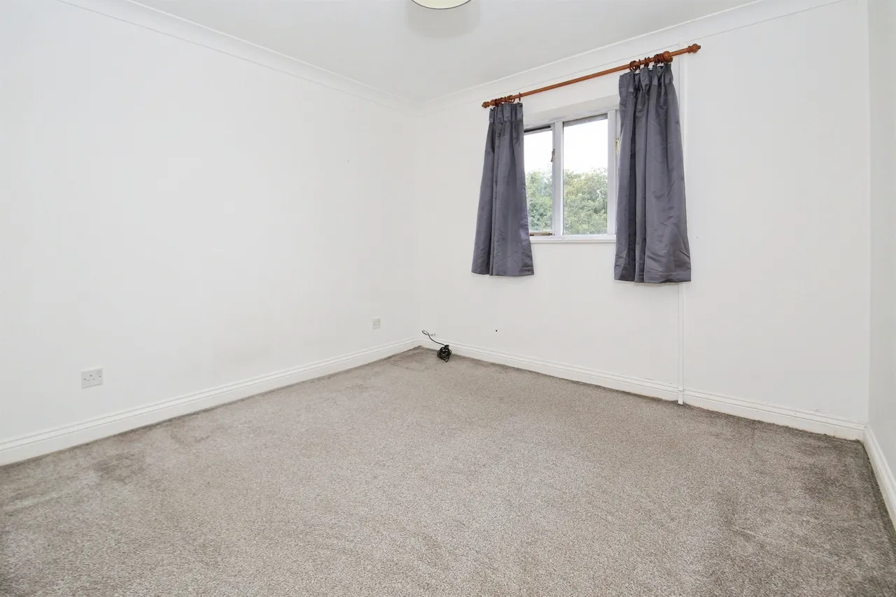 Farriers Court, Orton Longueville, PE2, photo 8