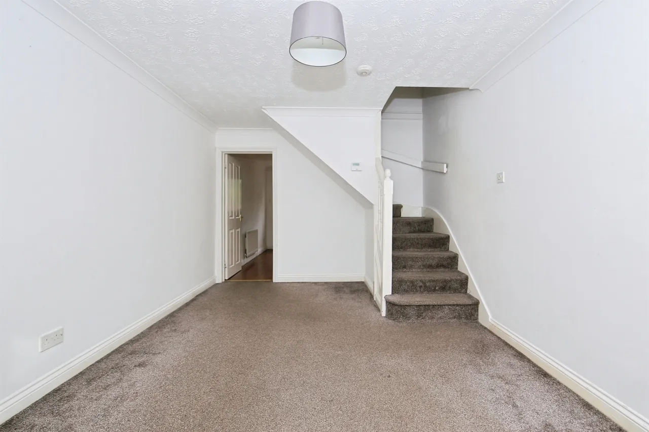 Farriers Court, Orton Longueville, PE2, photo 6