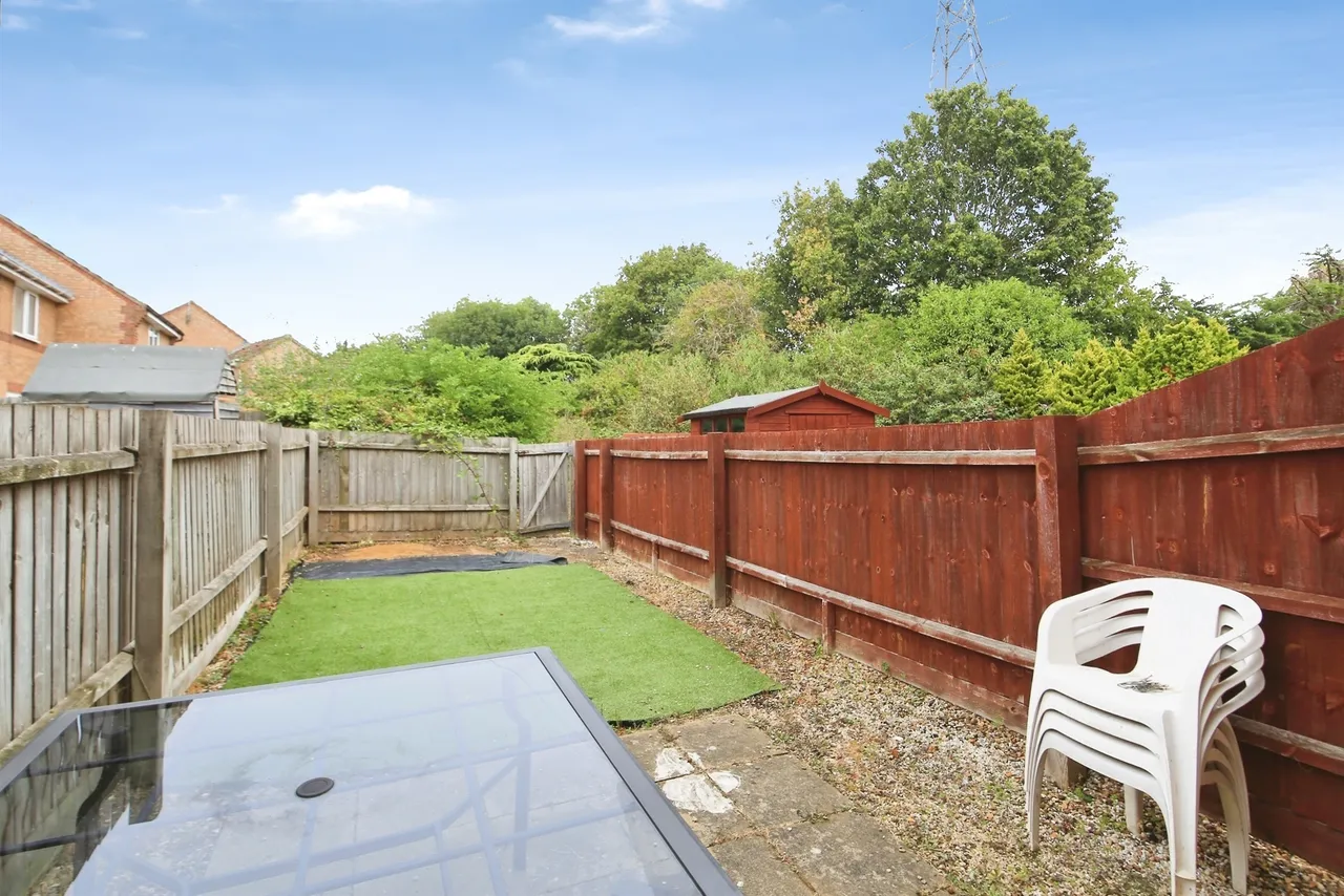 Farriers Court, Orton Longueville, PE2, photo 11