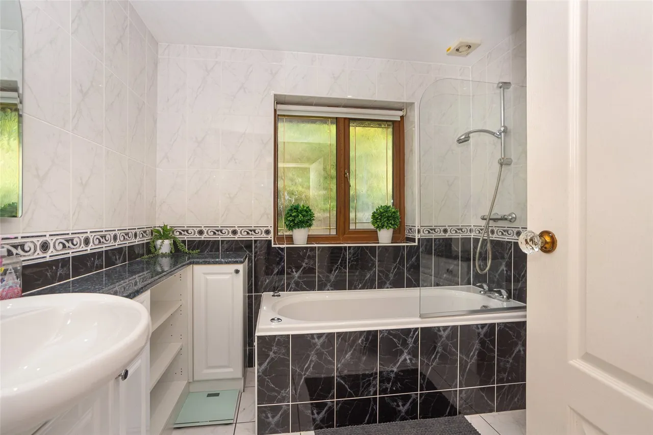 Treborth Road, Bangor, LL57, photo 28