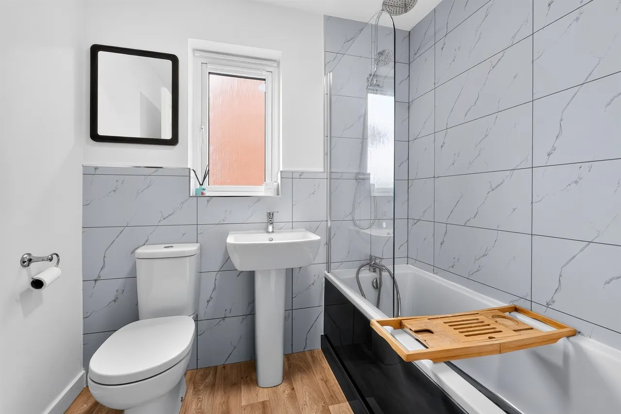 Raven Avenue, North Newmoor, KA11, photo 14