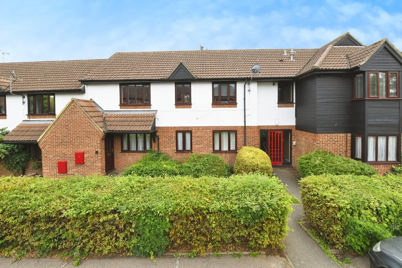 2 bed flat for sale — Copperfields, Basildon, Essex, SS15