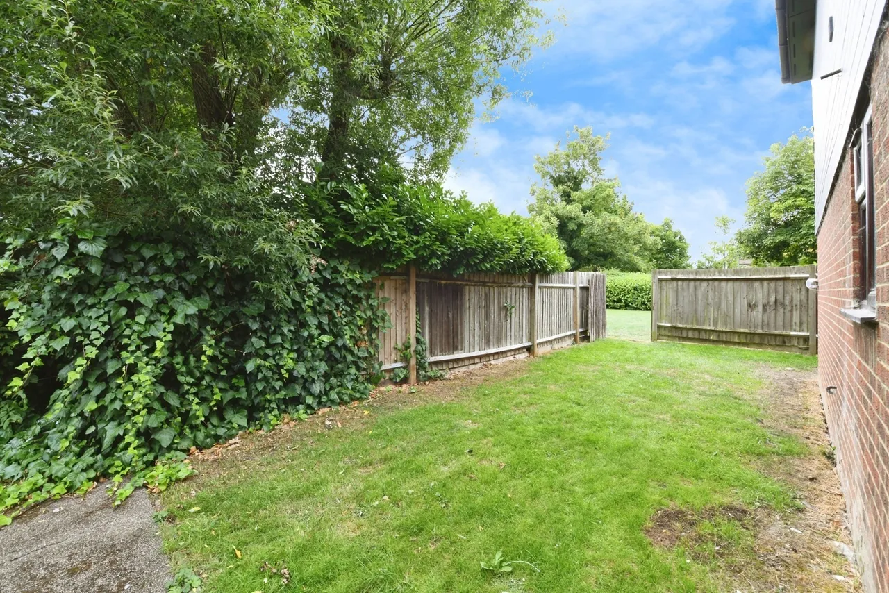 Copperfields, Basildon, Essex, SS15, photo 15