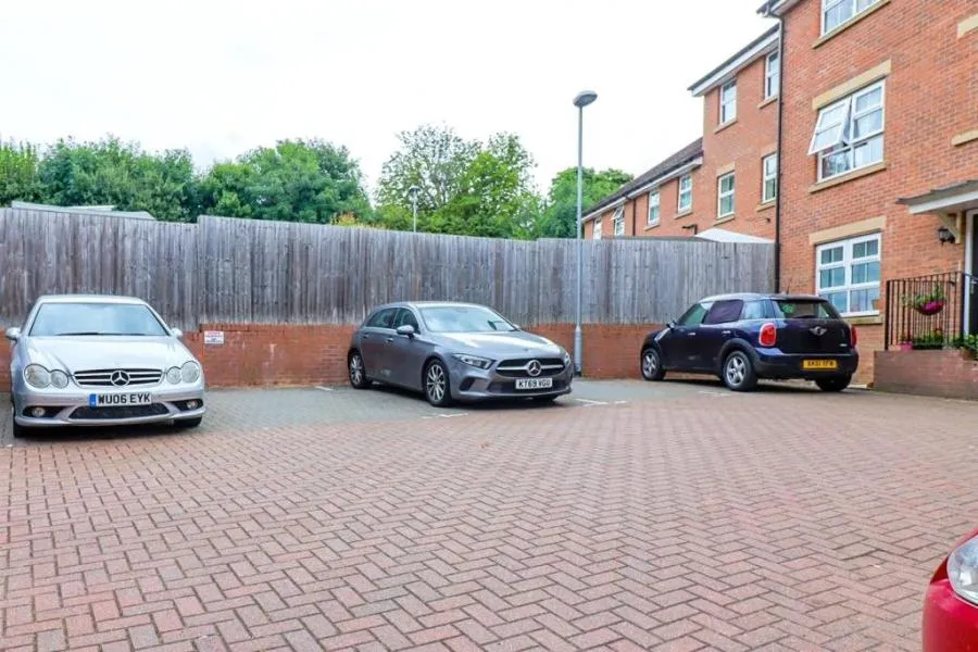 Crouch Gardens, Buntingford, SG9, photo 12