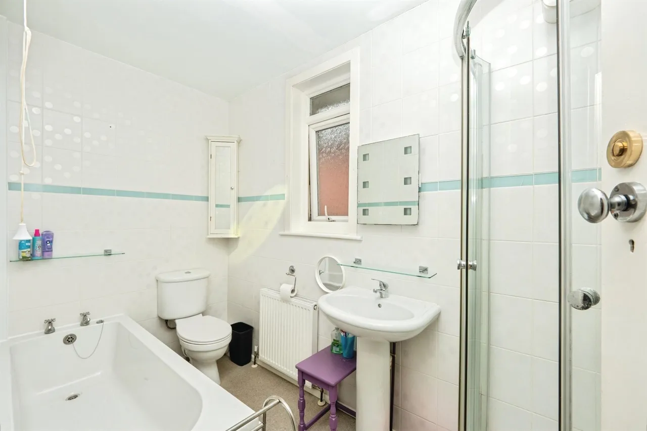 Rodwell Avenue, Weymouth, DT4, photo 13