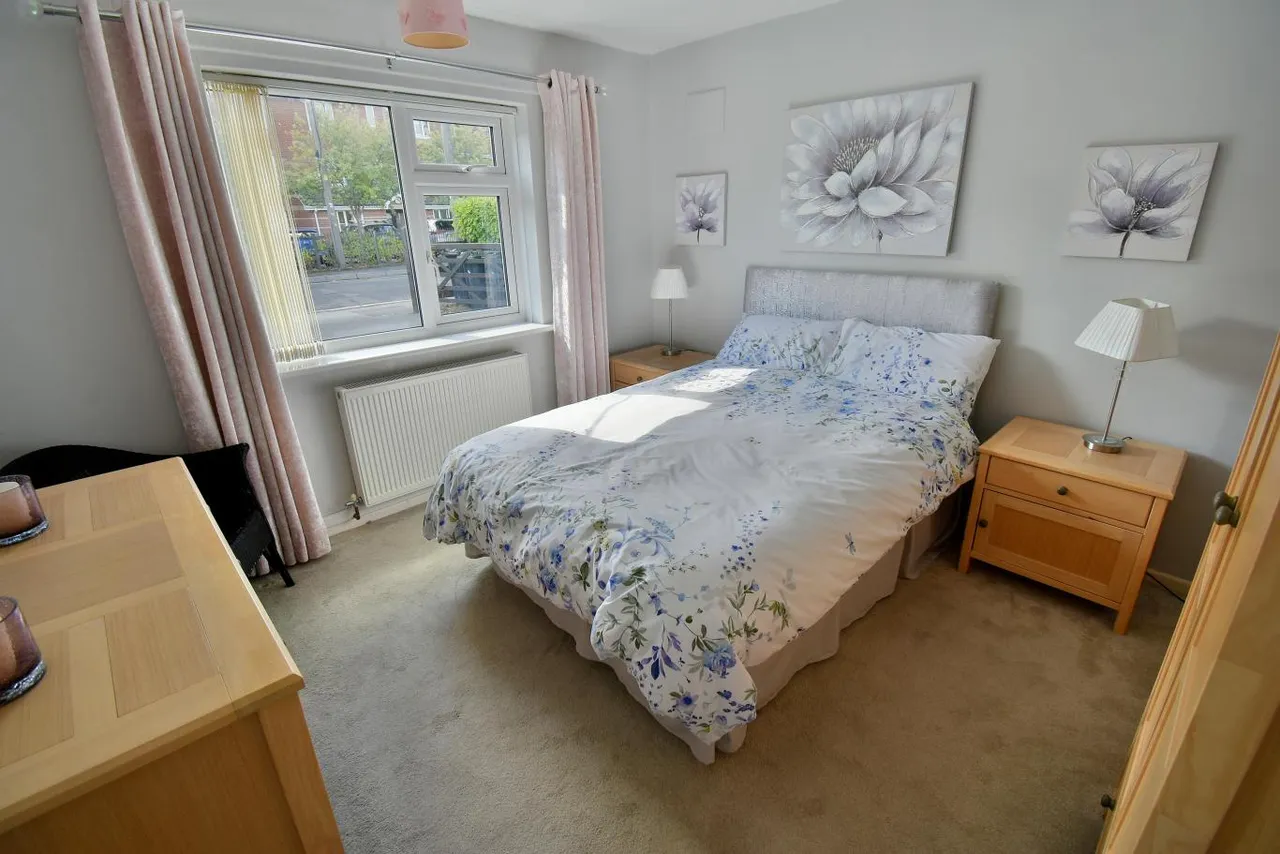 St Marys Road, BH22, photo 7