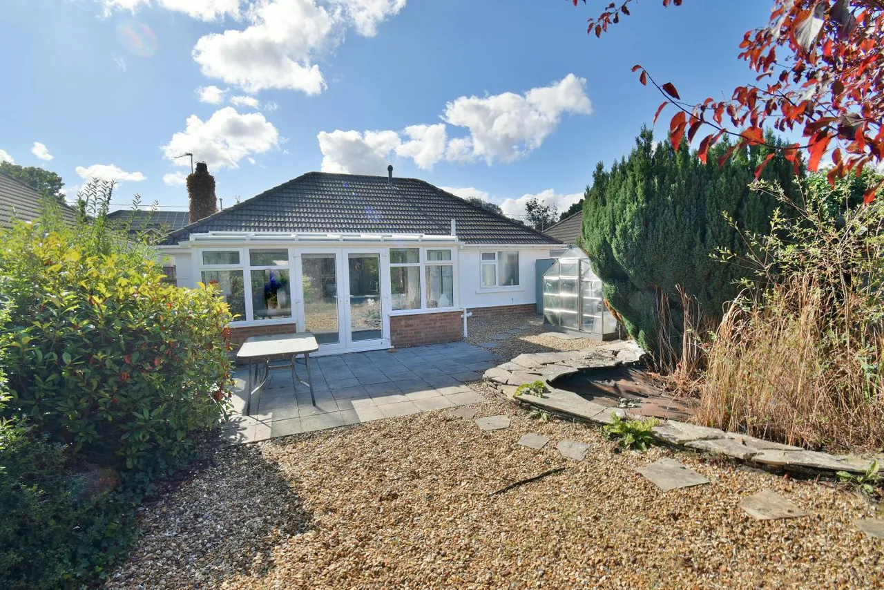 St Marys Road, BH22, photo 2