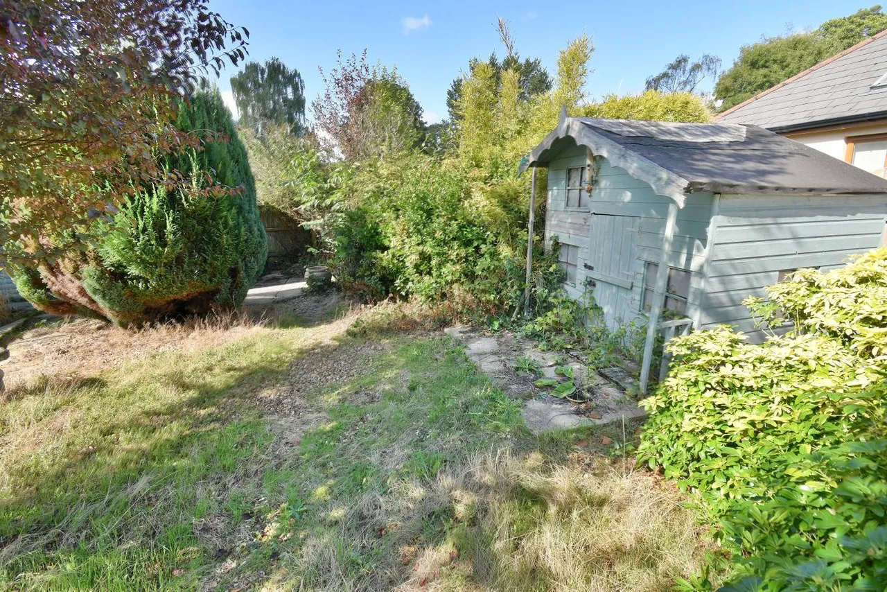 St Marys Road, BH22, photo 13