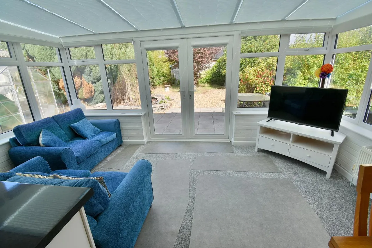 St Marys Road, BH22, photo 5
