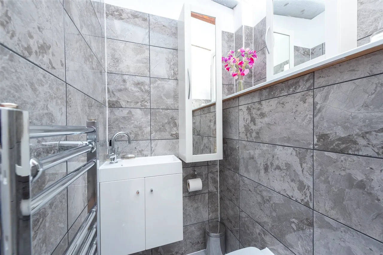 Shawfield Lane, Ash, Guildford, Surrey, GU12 6QZ, photo 11