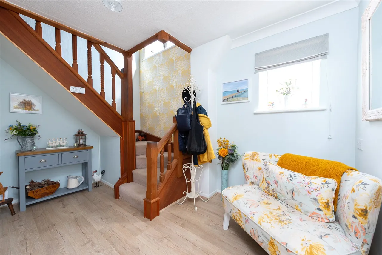 Shawfield Lane, Ash, Guildford, Surrey, GU12 6QZ, photo 10