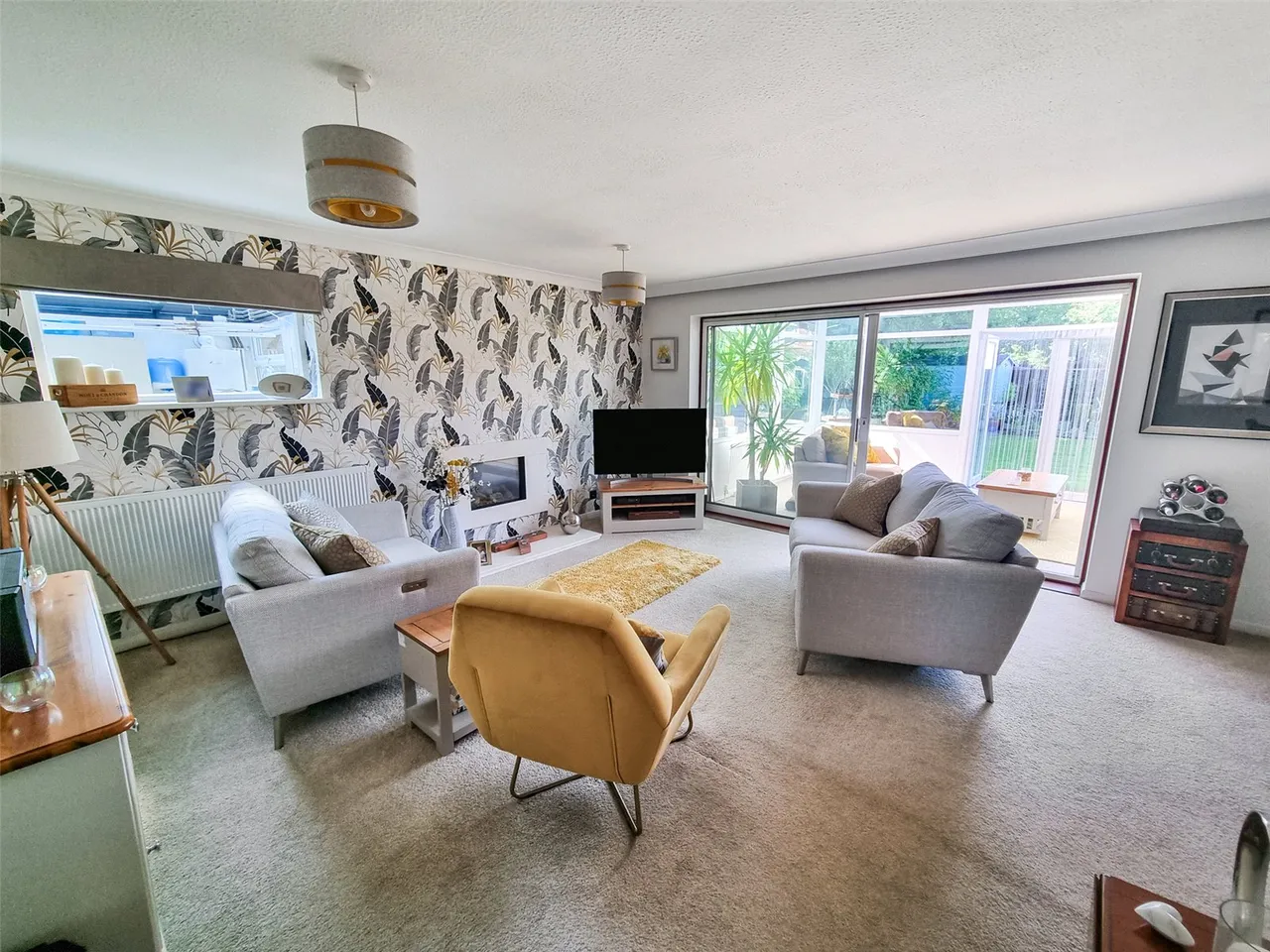 Shawfield Lane, Ash, Guildford, Surrey, GU12 6QZ, photo 2