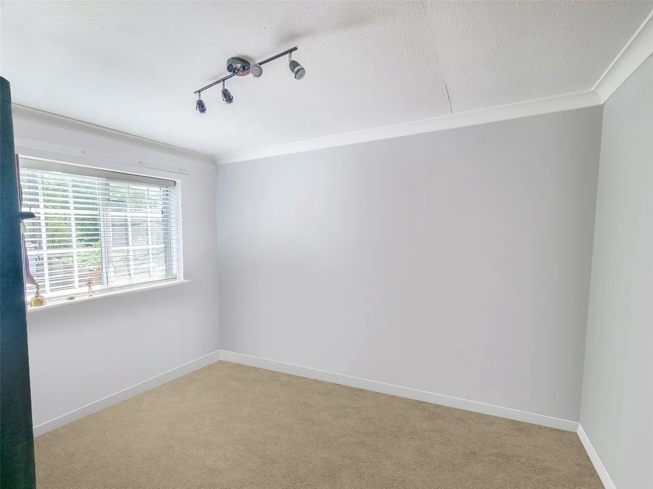 Shawfield Lane, Ash, Guildford, Surrey, GU12 6QZ, photo 17