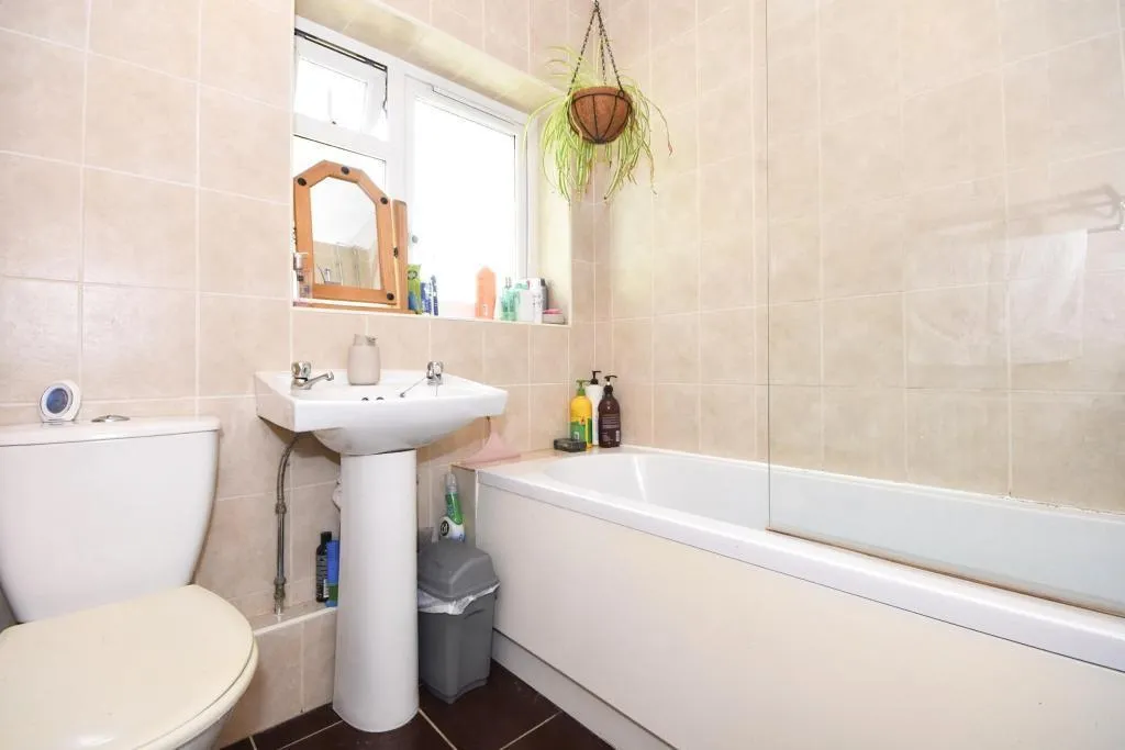Cherry Avenue, Brentwood, CM13, photo 6