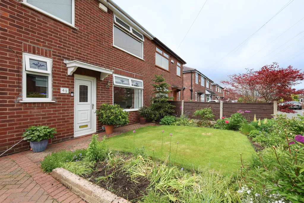 Rosefield Crescent, Rochdale OL16 5BD, photo 21