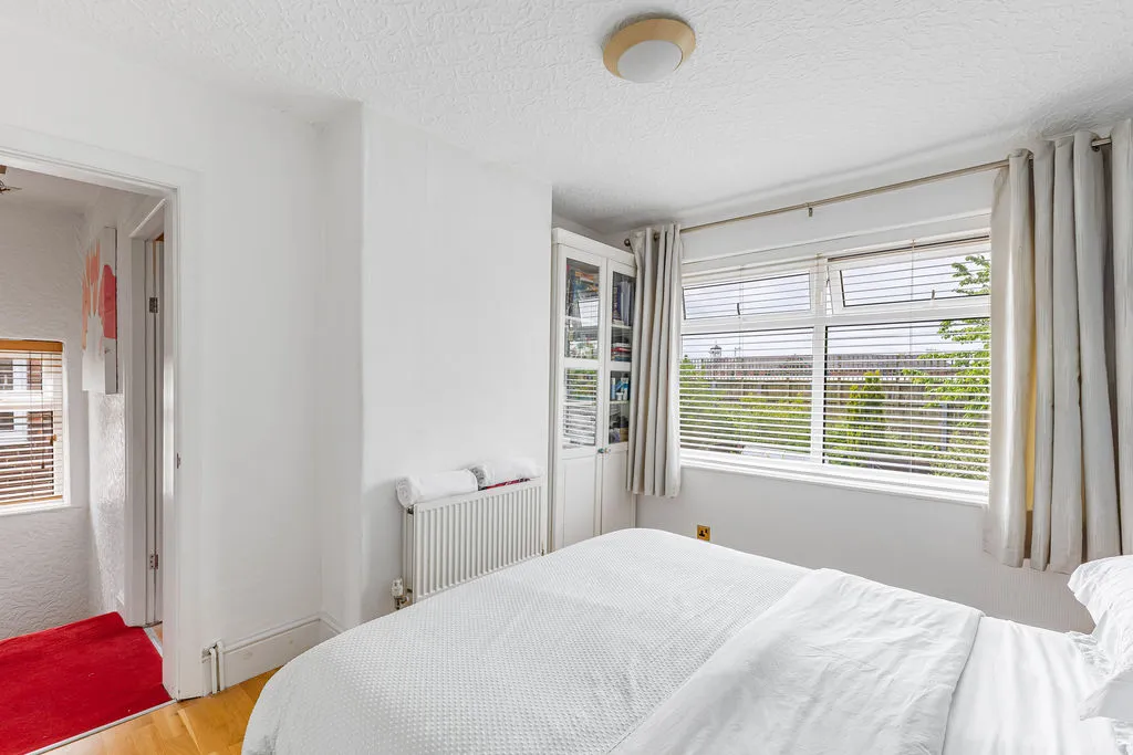 Rosefield Crescent, Rochdale OL16 5BD, photo 12