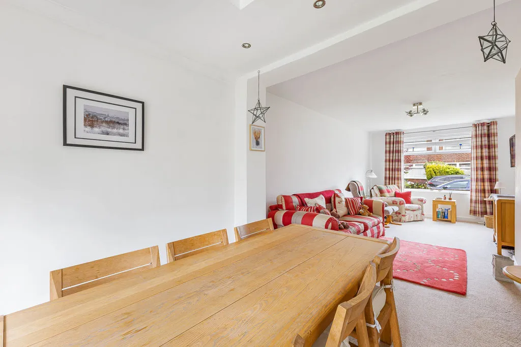 Rosefield Crescent, Rochdale OL16 5BD, photo 5