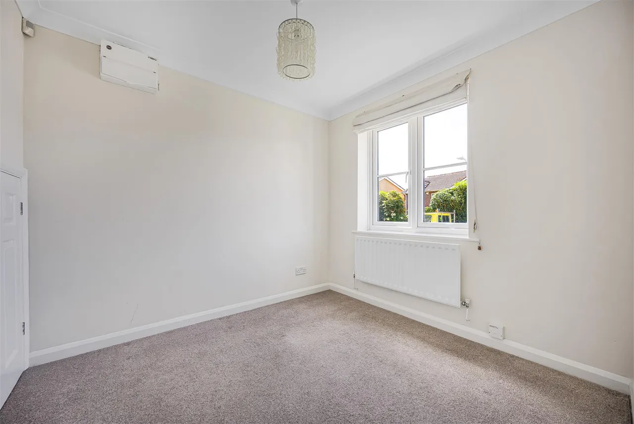 Morlais, Emmer Green, RG4, photo 17