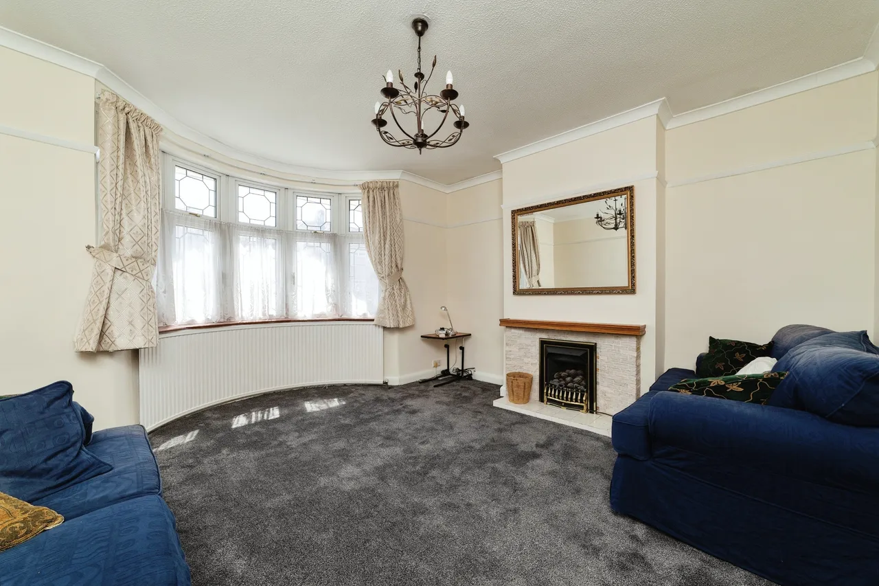 Strafford Avenue, Ilford, IG5, photo 2