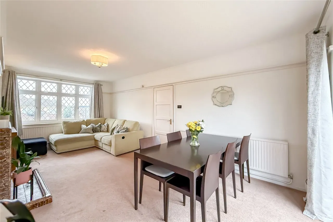 Elm Avenue, Caddington, LU1, photo 4