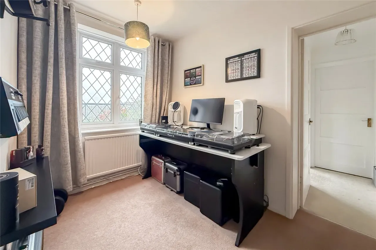 Elm Avenue, Caddington, LU1, photo 5