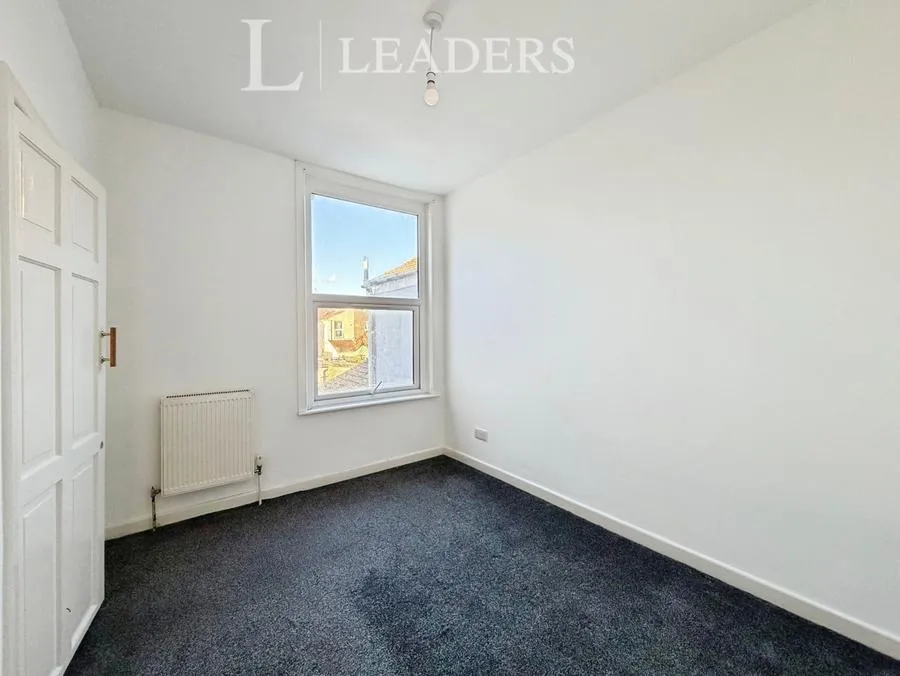 Queens Road, North End, PO2, photo 12