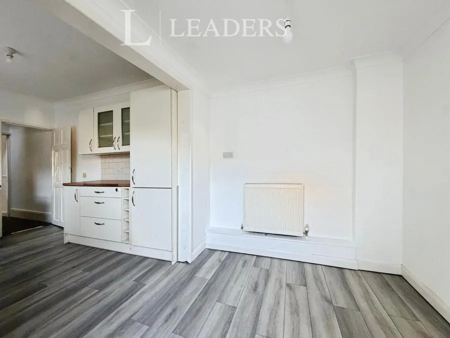 Queens Road, North End, PO2, photo 6